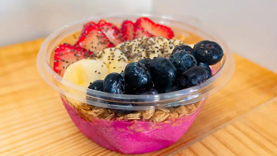 A fruit bowl from Fruit&Shakes.